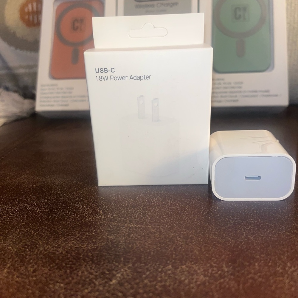 COPY - USB-C 18w Power Block